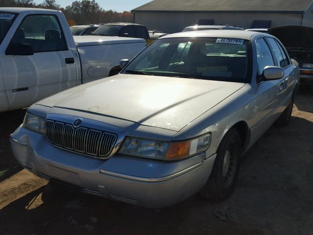 2MEFM75W7YX632199 - 2000 MERCURY GRAND MARQ SILVER photo 2