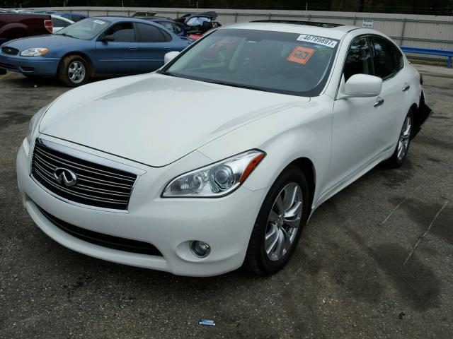 JN1BY1AP3CM334185 - 2012 INFINITI M37 WHITE photo 2