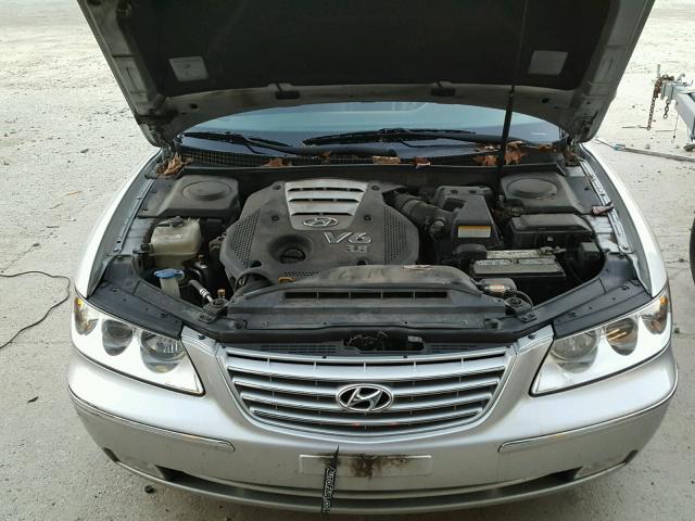 KMHFC46F26A088164 - 2006 HYUNDAI AZERA SILVER photo 7