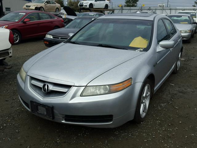 19UUA66296A043587 - 2006 ACURA 3.2TL SILVER photo 2