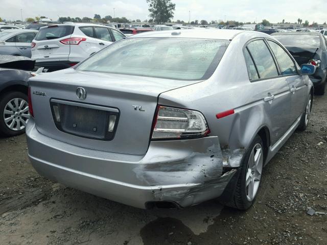 19UUA66296A043587 - 2006 ACURA 3.2TL SILVER photo 4