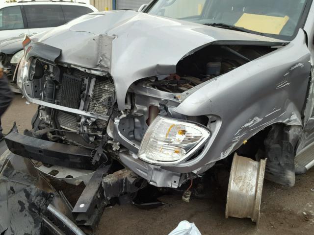 5TDZT34A34S213644 - 2004 TOYOTA SEQUOIA SR SILVER photo 9