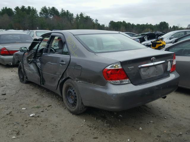 4T1BE32K94U890826 - 2004 TOYOTA CAMRY LE 灰色 照片 3
