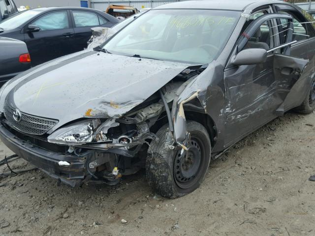 4T1BE32K94U890826 - 2004 TOYOTA CAMRY LE GRAY photo 9