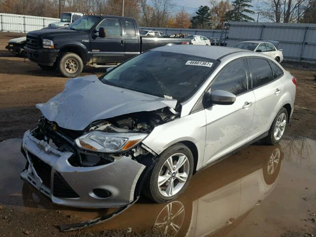 1FADP3F27EL274976 - 2014 FORD FOCUS SE SILVER photo 2