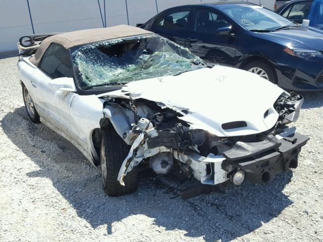 2G2FV32G122142919 - 2002 PONTIAC FIREBIRD T WHITE photo 1