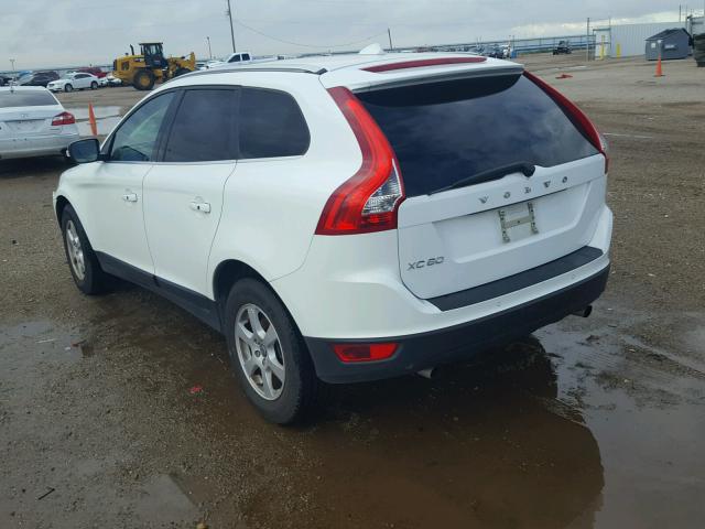 YV4952DL7B2167050 - 2011 VOLVO XC60 3.2 WHITE photo 3