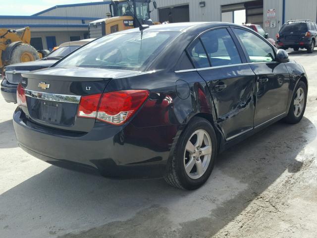 1G1PC5SB2D7186339 - 2013 CHEVROLET CRUZE LT BLACK photo 4