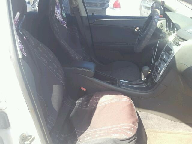 1G1ZC5E04CF269987 - 2012 CHEVROLET MALIBU 1LT WHITE photo 5