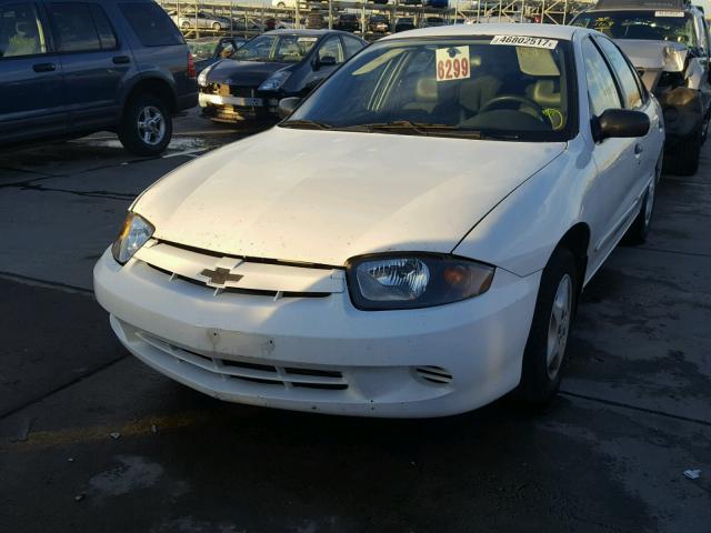 1G1JC52F357117413 - 2005 CHEVROLET CAVALIER WHITE photo 2