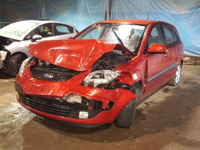 KNADE243196548468 - 2009 KIA RIO 5 SX RED photo 2