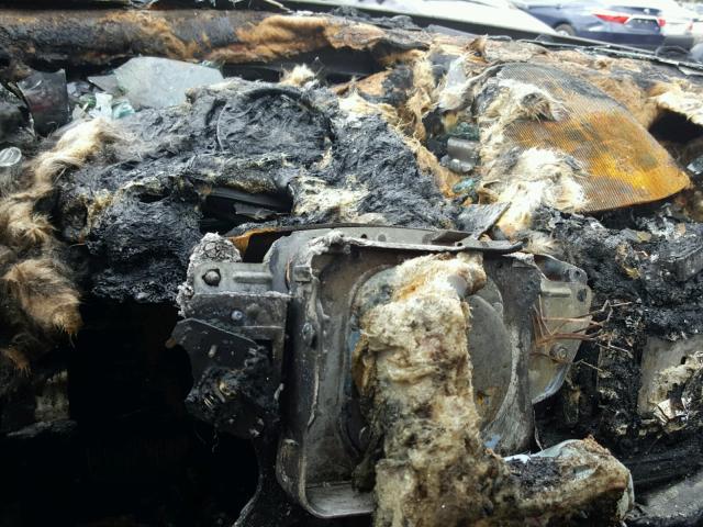 WDBUF87X28B344882 - 2008 MERCEDES-BENZ E 350 4MAT BURN photo 8