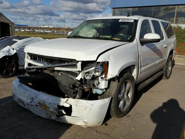 1GNFK16307J196285 - 2007 CHEVROLET SUBURBAN K WHITE photo 2