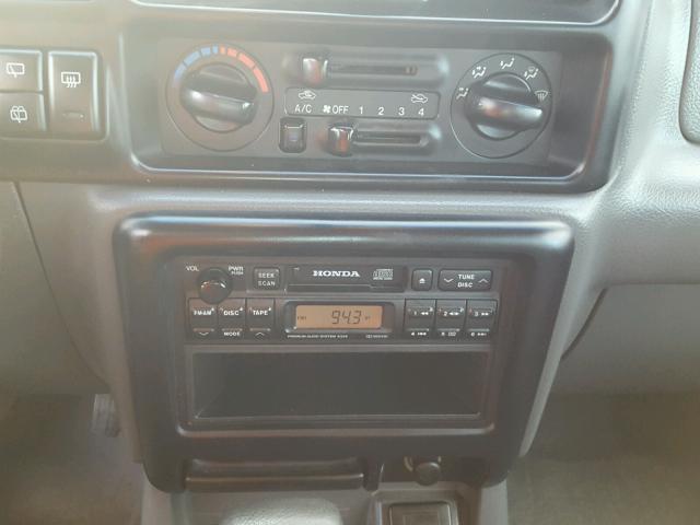 4S6CK58W014413076 - 2001 HONDA PASSPORT E WHITE photo 9