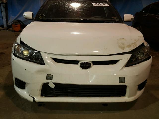 JTKJF5C7XB3012014 - 2011 TOYOTA SCION TC WHITE photo 9