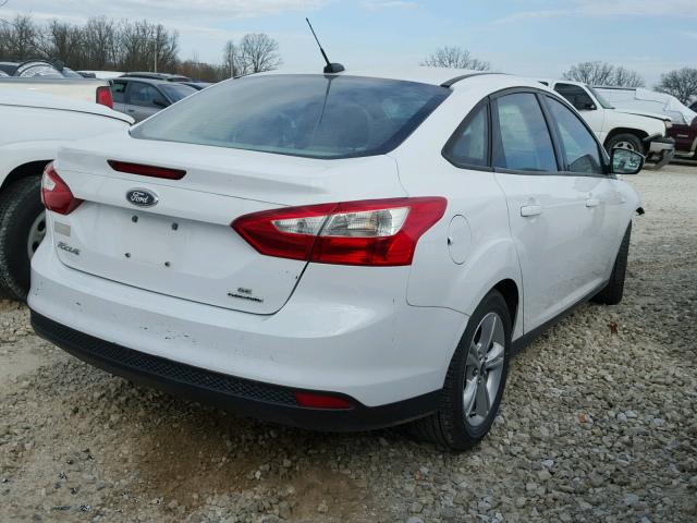 1FADP3F21EL288386 - 2014 FORD FOCUS SE WHITE photo 4