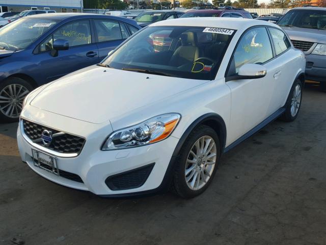 YV1672MK7C2279513 - 2012 VOLVO C30 T5 WHITE photo 2