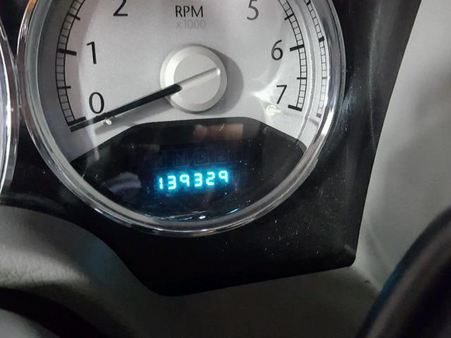 1A8HW58N58F127424 - 2008 CHRYSLER ASPEN LIMI 银色 照片 8