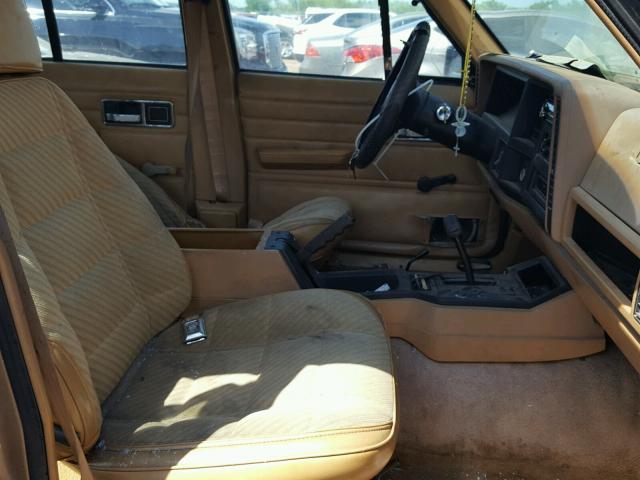 1JCMU7411JT110183 - 1988 JEEP CHEROKEE BROWN photo 5