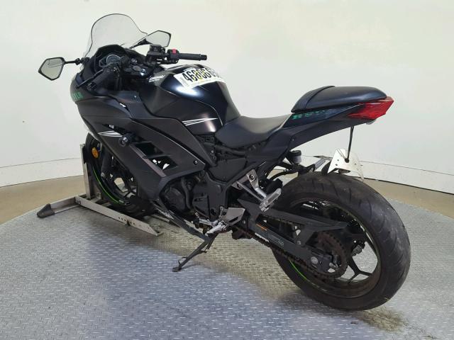 JKAEX8B15HDA36127 - 2017 KAWASAKI EX300 B BLACK photo 6