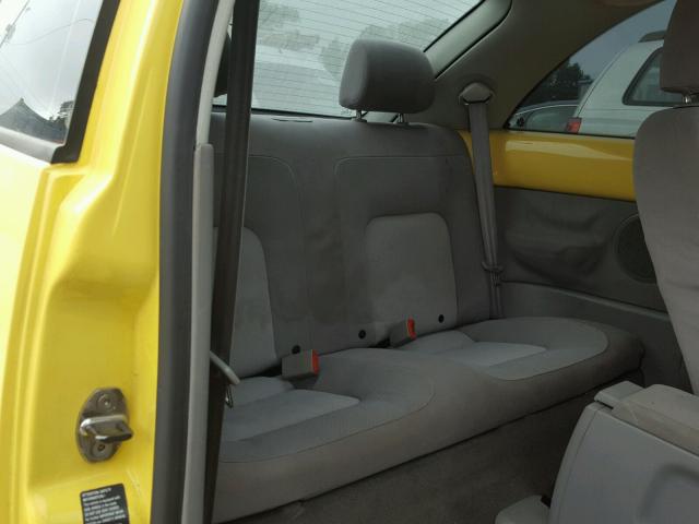 3VWCD31C24M415199 - 2004 VOLKSWAGEN NEW BEETLE Sarı foto 6