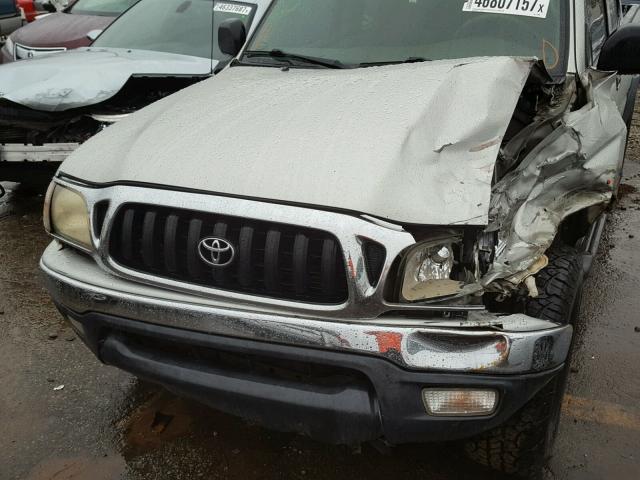 5TEGN92N94Z374450 - 2004 TOYOTA TACOMA DOU SILVER photo 9