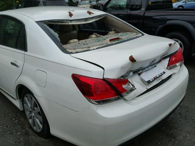 4T1BK3DB1BU379517 - 2011 TOYOTA AVALON BAS WHITE photo 9