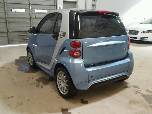 WMEEJ9AA8EK732162 - 2014 SMART FORTWO ELE BLUE photo 3