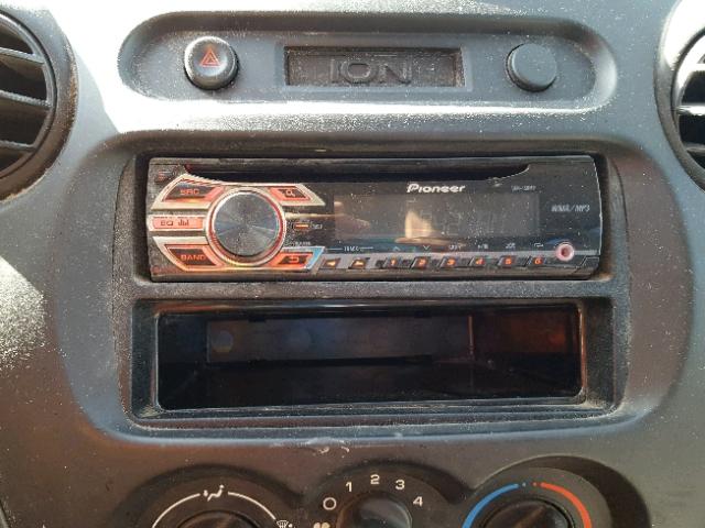 1G8AF52F25Z102642 - 2005 SATURN ION LEVEL BLACK photo 9