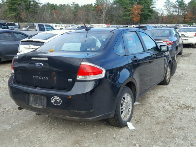 1FAHP35N48W159347 - 2008 FORD FOCUS SE BLACK photo 4