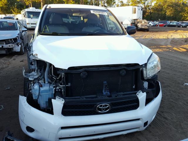 JTMBD33V466021560 - 2006 TOYOTA RAV4 WHITE photo 9