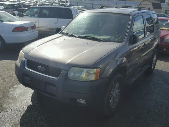 1FMYU03104KA39320 - 2004 FORD ESCAPE CHARCOAL photo 2