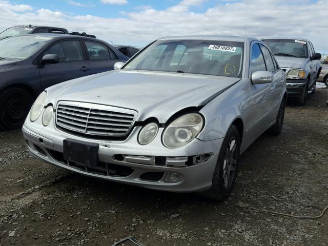 WDBUF65J75A648360 - 2005 MERCEDES-BENZ E 320 SILVER photo 2