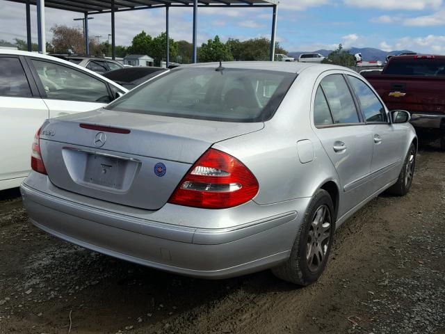 WDBUF65J75A648360 - 2005 MERCEDES-BENZ E 320 SILVER photo 4