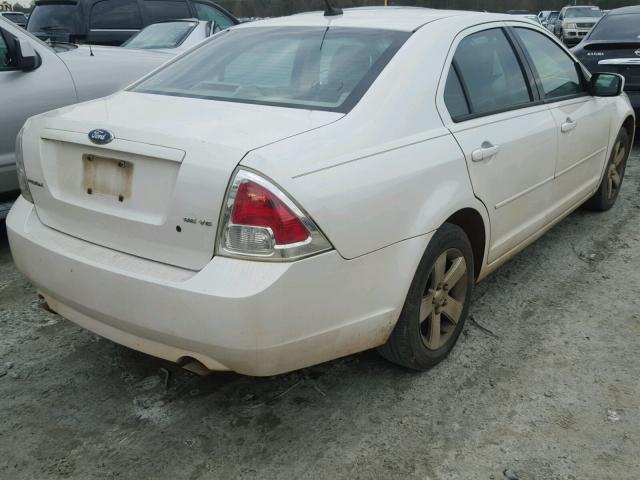 3FAHP07179R183543 - 2009 FORD FUSION SE WHITE photo 4