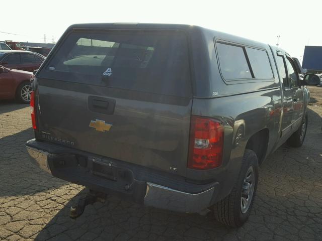 1GCRCREA0BZ383649 - 2011 CHEVROLET SILVERADO GRAY photo 4