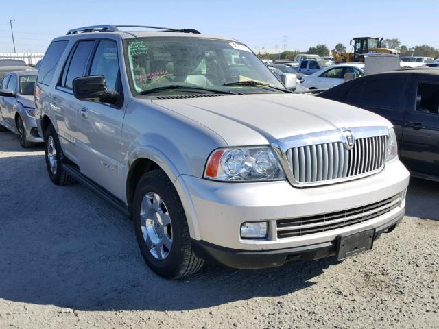 5LMFU28535LJ22618 - 2005 LINCOLN NAVIGATOR 银色 照片 1