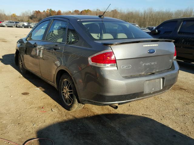 1FAHP3FNXAW231804 - 2010 FORD FOCUS GRAY photo 3