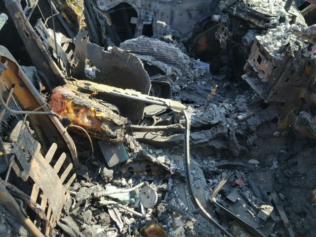 1LNHM86S62Y679142 - 2002 LINCOLN LS BURN photo 5