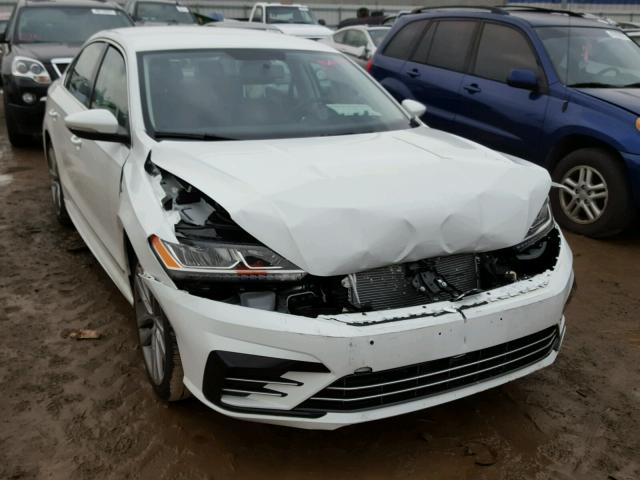 1VWDT7A37HC081662 - 2017 VOLKSWAGEN PASSAT R-L 白色 照片 1