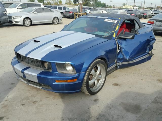 1ZVFT84N975196522 - 2007 FORD MUSTANG BLUE photo 2