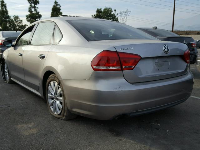 1VWAP7A3XCC055251 - 2012 VOLKSWAGEN PASSAT S ნაცრისფერი ფოტო 3