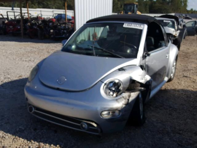 3VWCK21Y63M302401 - 2003 VOLKSWAGEN NEW BEETLE 银色 照片 2