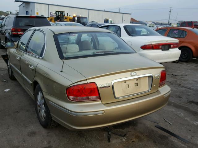 KMHWF35H92A532171 - 2002 HYUNDAI SONATA GLS GOLD photo 3