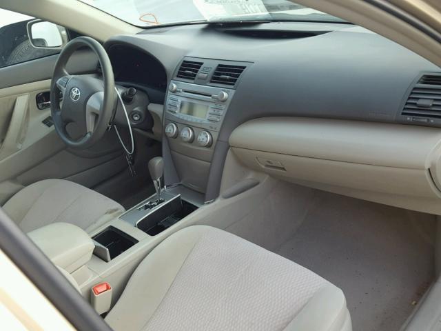 4T1BK3EK5BU127901 - 2011 TOYOTA CAMRY SE GOLD photo 9