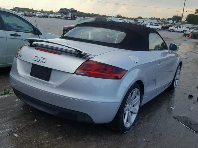 TRULF38J691005372 - 2009 AUDI TT SILVER photo 4