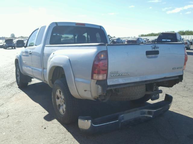 5TEUU42N26Z256347 - 2006 TOYOTA TACOMA ACC SILVER photo 3