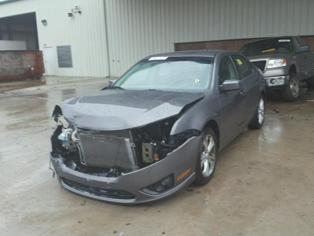 3FAHP0HA1CR194155 - 2012 FORD FUSION SE GRAY photo 2