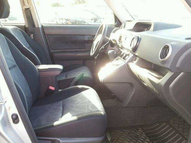 JTLZE4FE5B1141103 - 2011 TOYOTA SCION XB 银色 照片 5