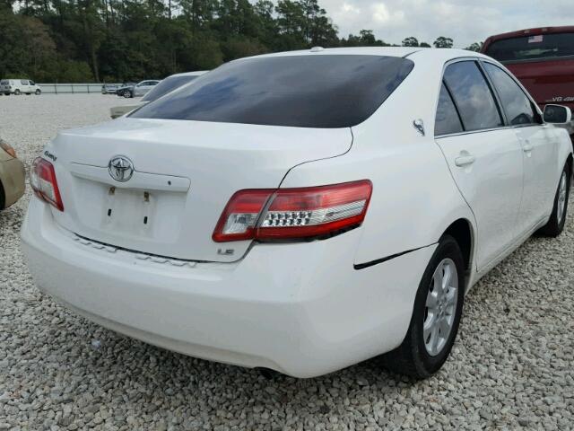 4T1BF3EK0BU667113 - 2011 TOYOTA CAMRY BASE WHITE photo 4